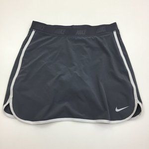 NIKE Golf Gray White Dri Fit Mesh/Perforation Insert Pull On Active Skorts